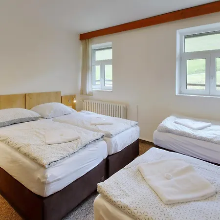 Lodge Horsky Zizkova Bouda *